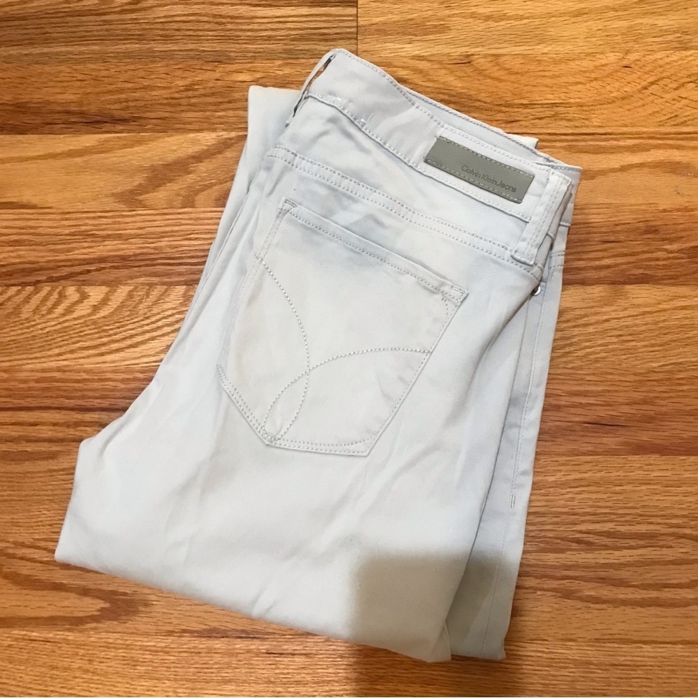 ▪️Calvin Klein Lightweight Jeans